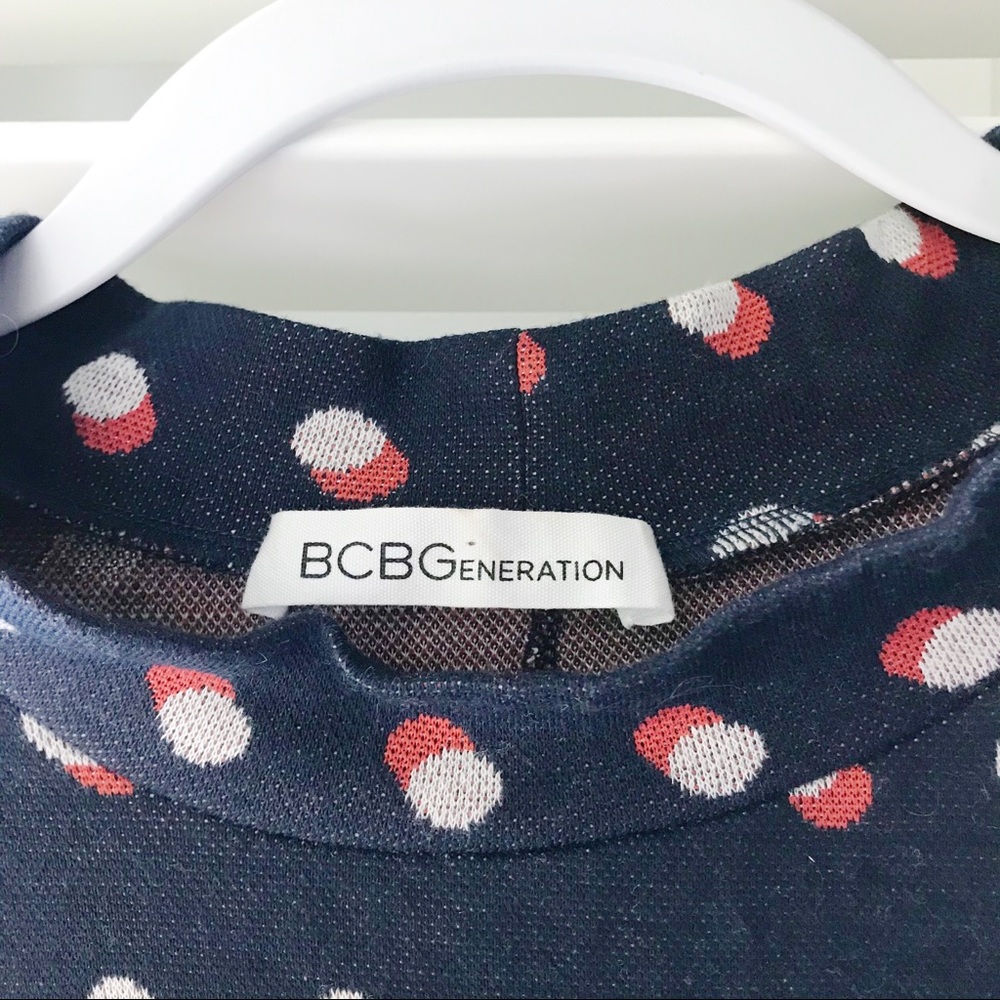 📍SOLD📍BCBGENERATION Top - Picture 3 of 4